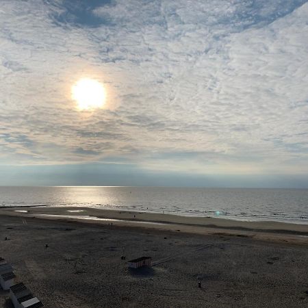 Parel Aan Het Strand Остенде Экстерьер фото