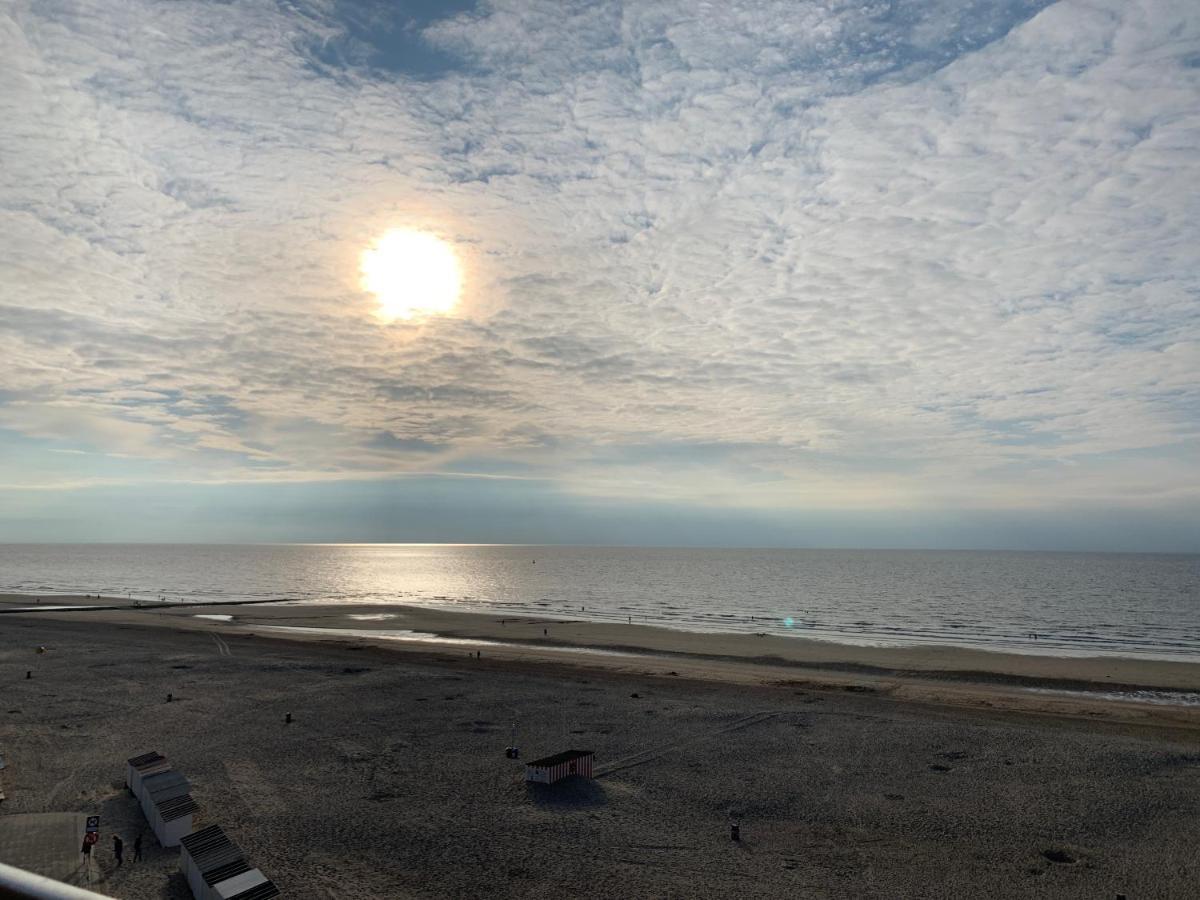 Parel Aan Het Strand Остенде Экстерьер фото